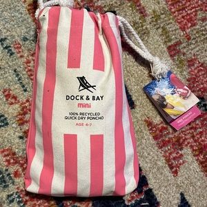 Dock & Bay quick dry poncho for kids age 4-7